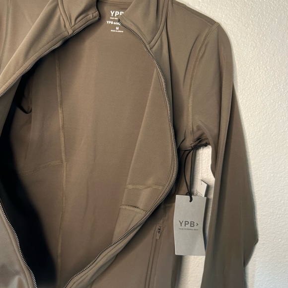 Abercrombie & Fitch YPB sculptLUX Full-Zip - Picture 4 of 7